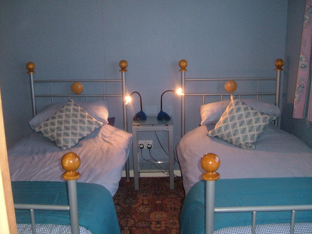 Tremains Guest House Bridgend  Phòng bức ảnh